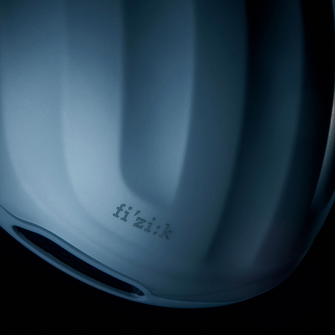 AERODYNAMIC SHELL, REAR SPOILER