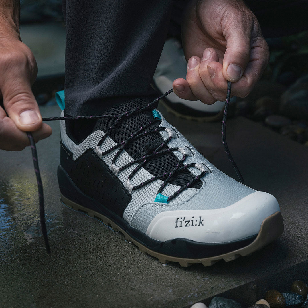 fizik フィジーク terra aa GTX 25.5〜26cm Fizik Updates the Terra Artica GTX - Bikerumor