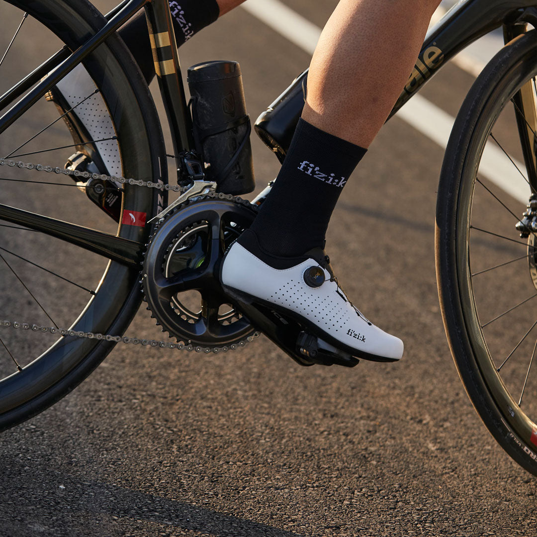 ウェア FIZI:K VENTO OMNA 40 Performance road cycling Shoes - Omna White/Black - Fizik